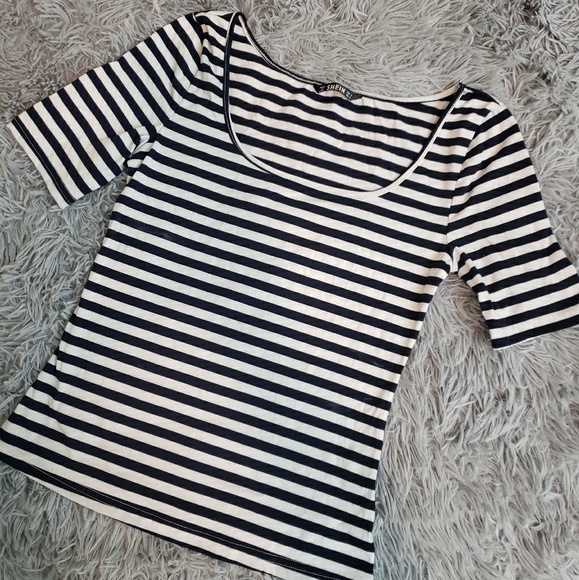 SHEIN | Like New Blk/Wht Striped Tee! - Picture 3 of 7
